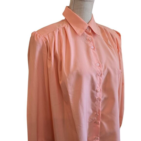 Storet NWT Women's Coral Padded Shoulder Button-up Blouse Sz S/M - Picture 2 of 8